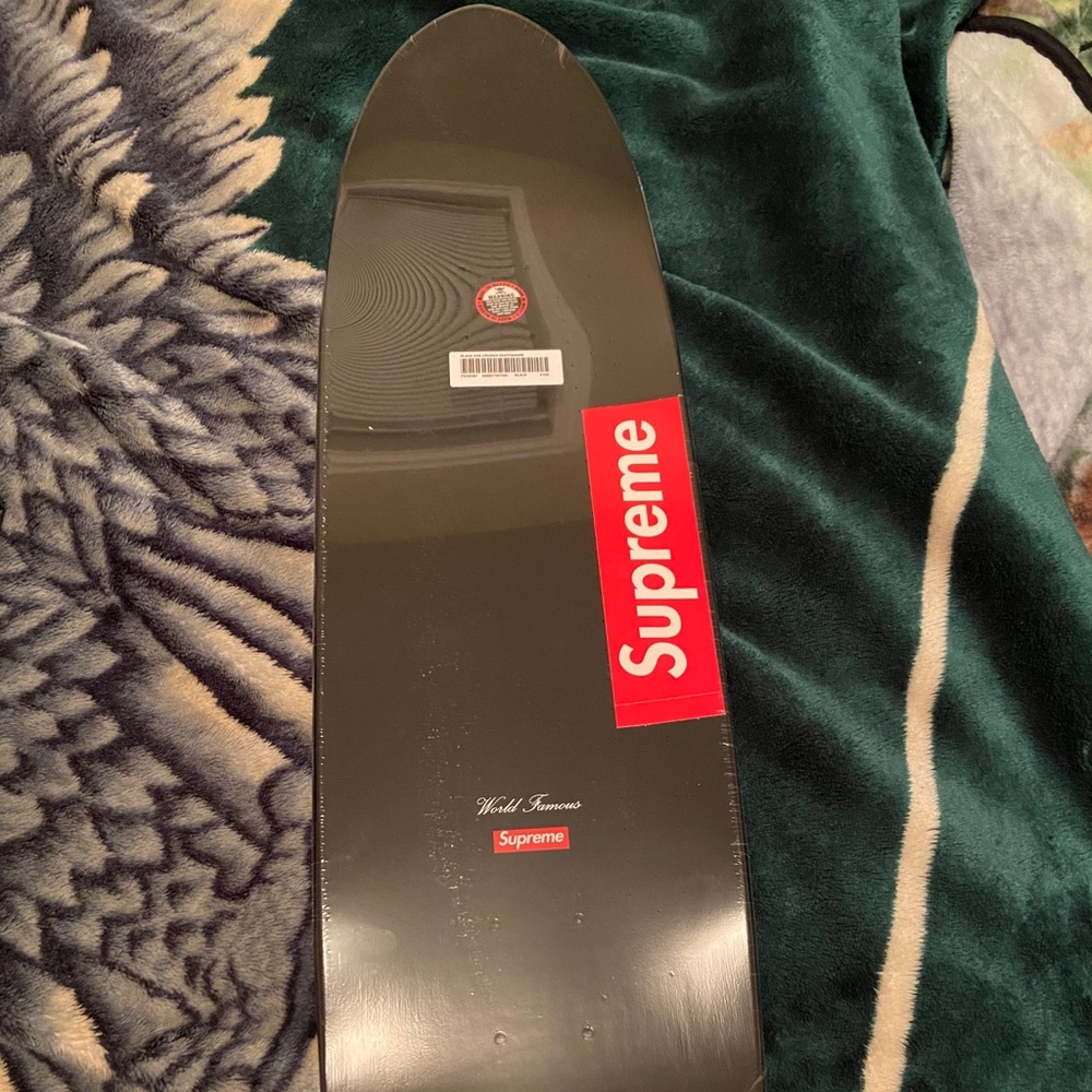 Supreme black Ark skateboard 🛹